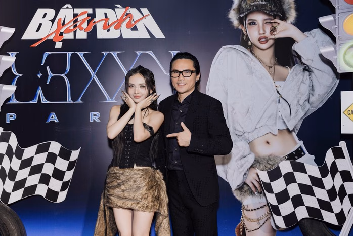 Tú Dưa và con gái LEXXY Tú Dưa và con gái LEXXY
