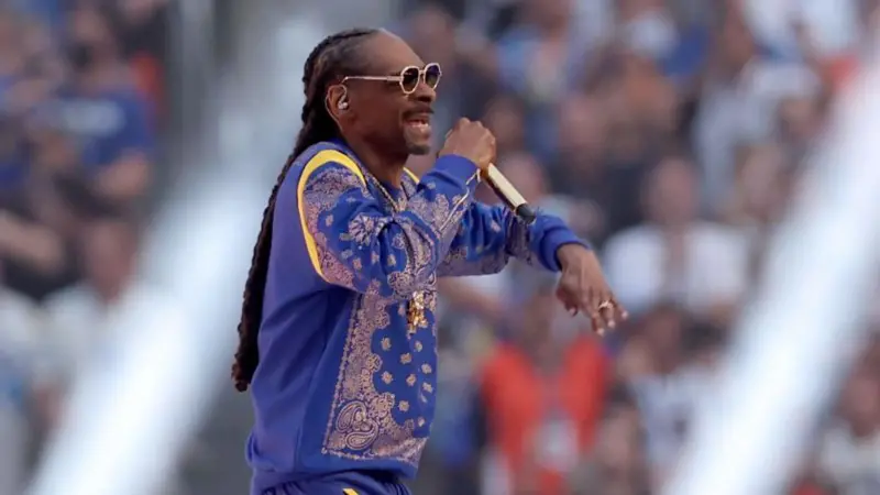 Huyền thoại rap Snoop Dogg gia nhập ban lãnh đạo CLB Swansea City cùng Luka Modric Snoop Dogg biểu diễn tại sự kiện Super Bowl LVI năm 2022.