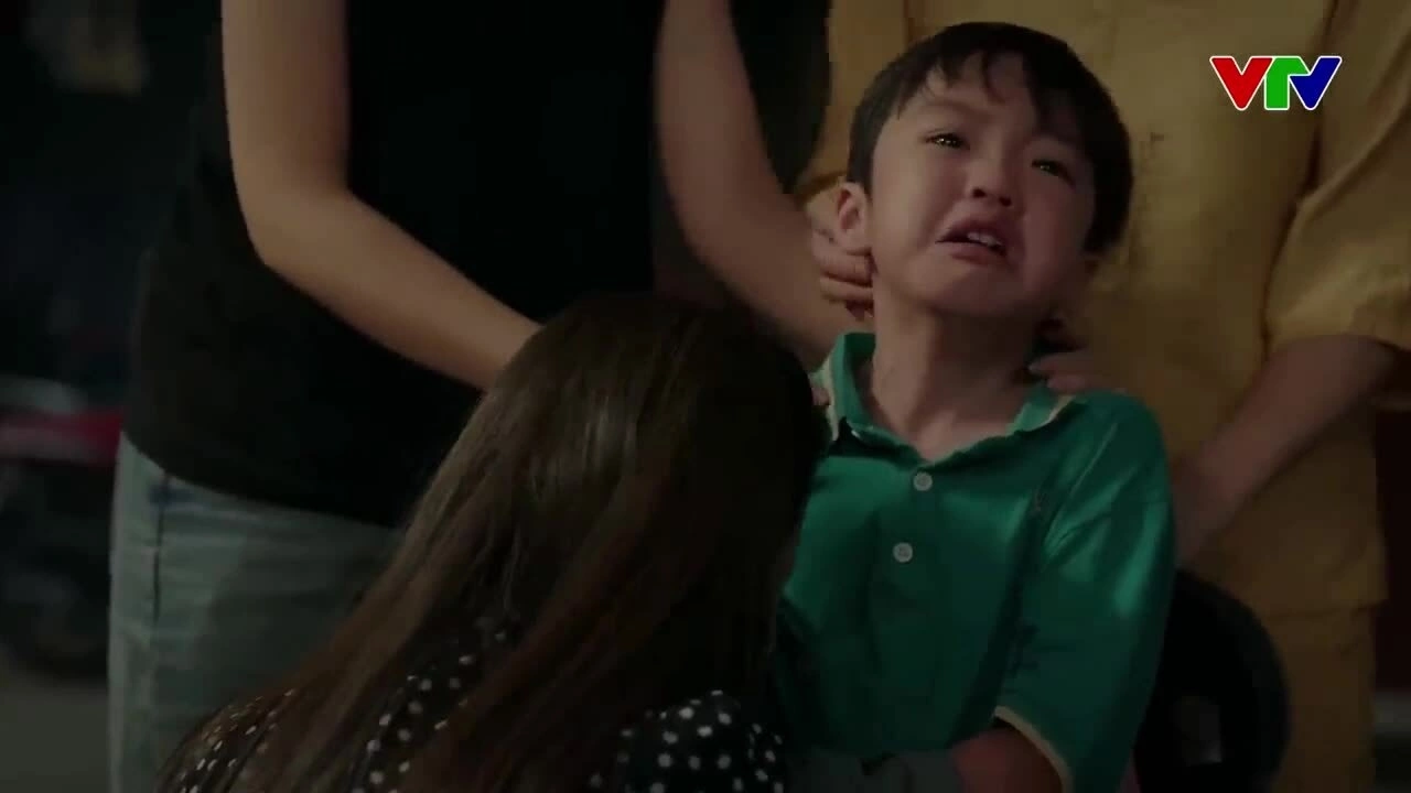 Khôi Nguyên trong trích phim 'Dịu dàng màu nắng' Khôi Nguyên trong trích phim 'Dịu dàng màu nắng'