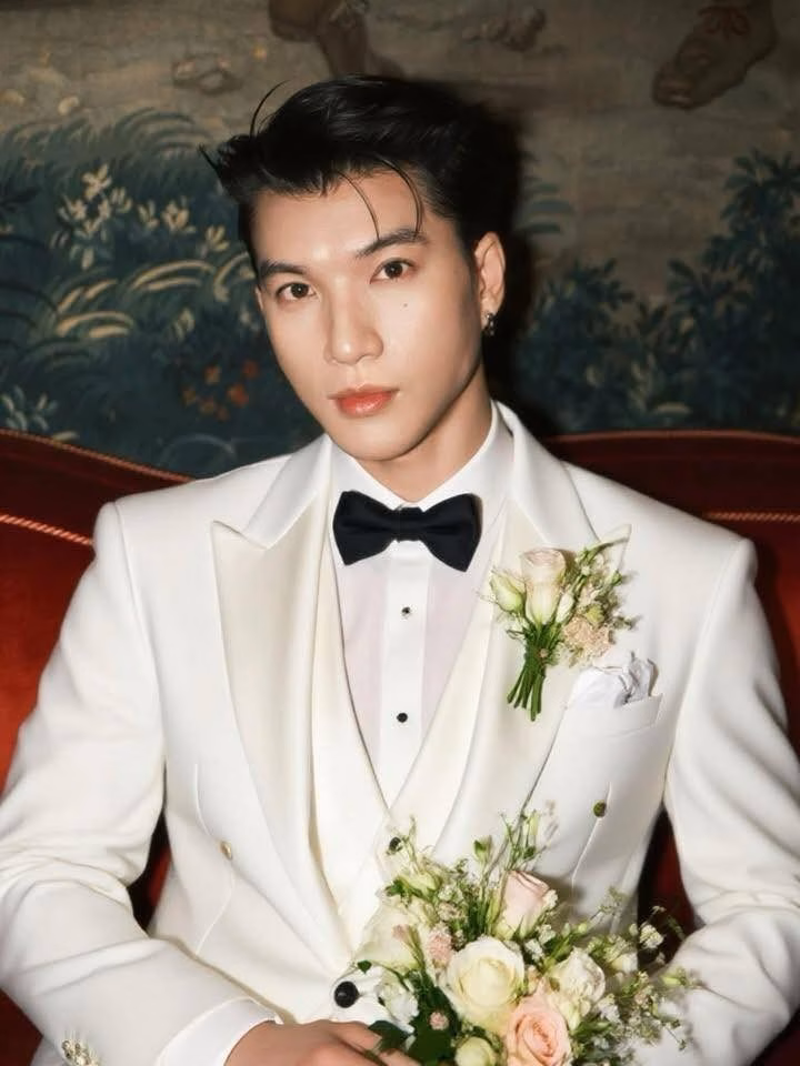 Anh trai say hi gây sốt với concert tại Mỹ