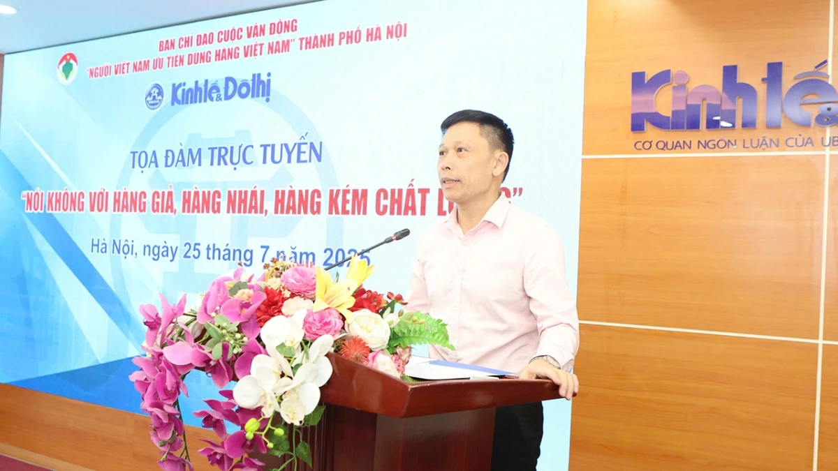 Chống hàng giả: Cần sự vào cuộc của cả hệ thống và người dân Tổng Biên tập Báo Kinh tế & Đô thị Nguyễn Thành Lợi phát biểu tại tọa đàm.