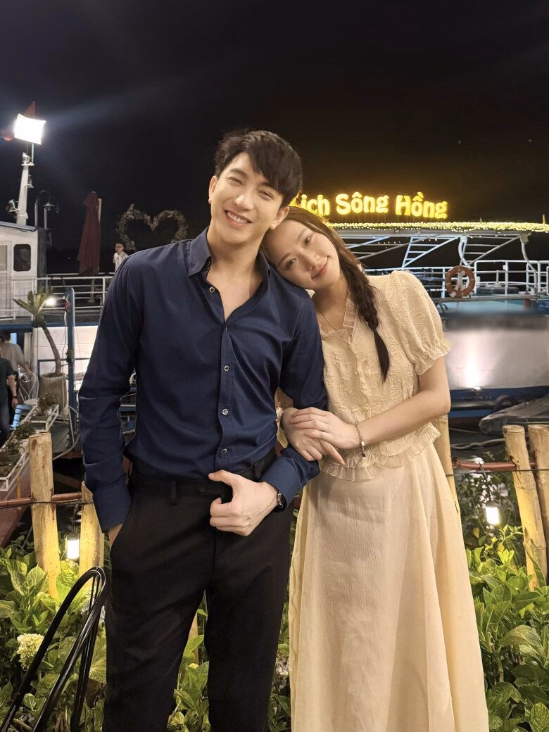 Khán giả cho rằng tình tiết Thảo nảy sinh tình cảm với Phong, rồi trở nên xấu tính với Xuân là thừa thãi.