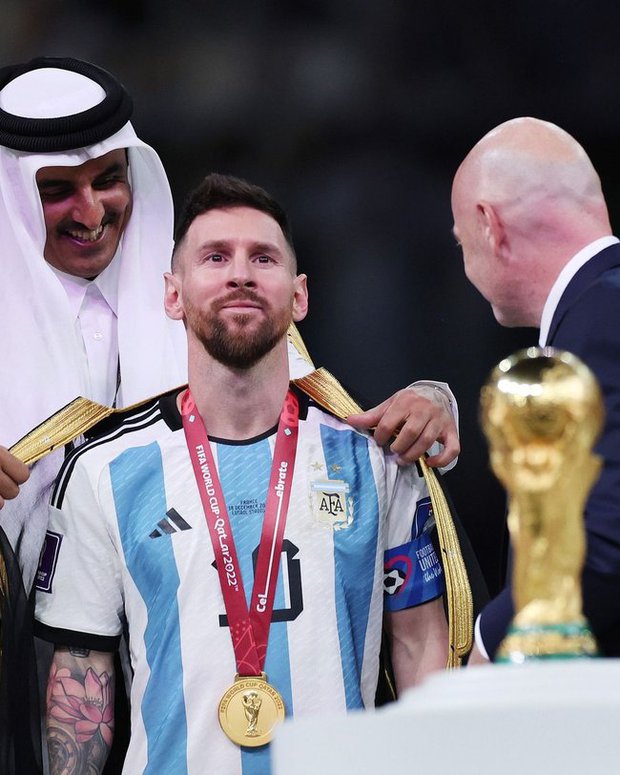 Lionel Messi và những bí mật để trở thành một huyền thoại: Tuổi thơ dữ dội từng lén bỏ học cho đến quyết định đổi đời ở tuổi 13 - Ảnh 1.