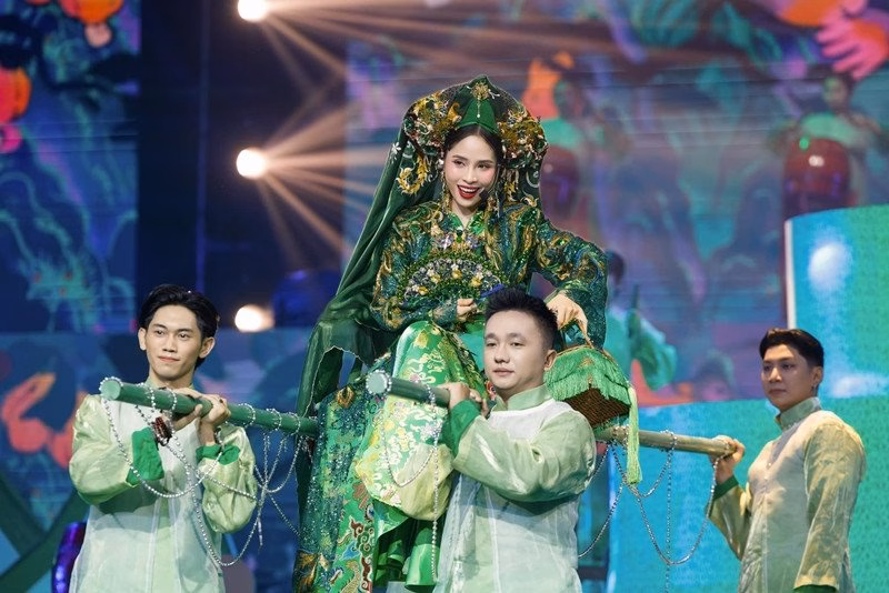 Kiều Anh trình diễn Kiều Anh trình diễn ca trù