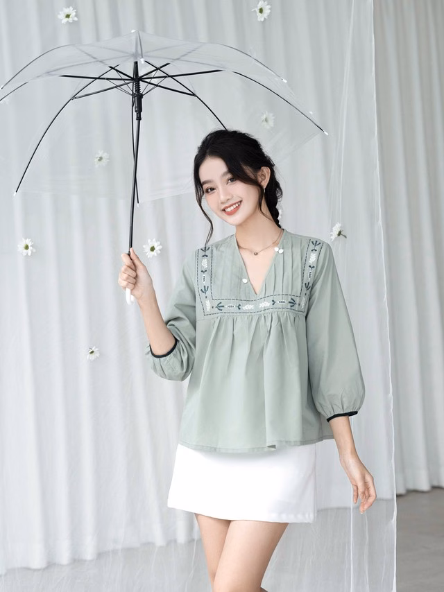 Áo babydoll với cổ chữ V Áo babydoll cổ chữ V