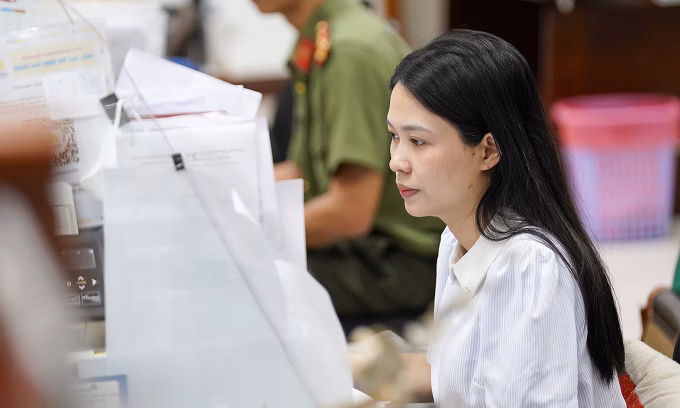 Công chức làm việc tại Trung tâm hành chính TP Đà Nẵng Công chức làm việc tại Trung tâm hành chính