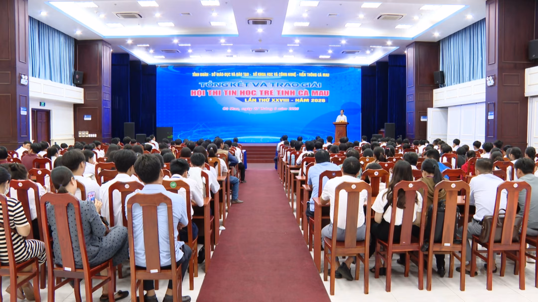 Quang cảnh lễ trao giải Quang cảnh lễ trao giải cuộc thi Tin học trẻ tỉnh Cà Mau lần thứ 28.
