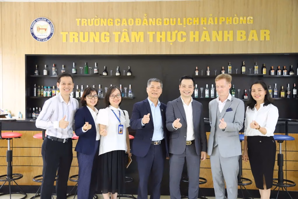 Trường Cao đẳng Du lịch Hải Phòng Trường Cao đẳng Du lịch Hải Phòng chú trọng đào tạo song hành 'Nhà trường - Doanh nghiệp'