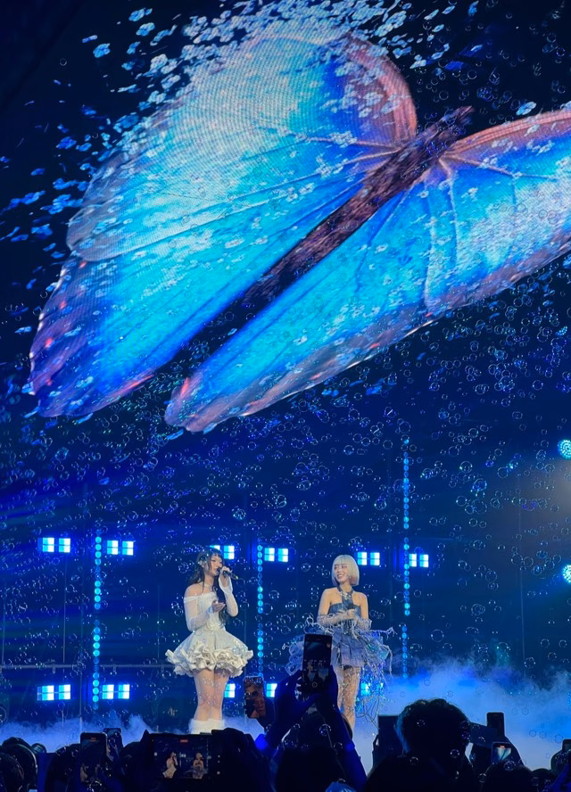 Han Sara cất giọng trong Concert Unfrozen Han Sara và Ánh sáng Aza- Ảnh: YÊN NGỌC