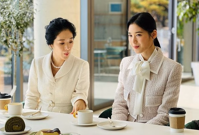 Jung Eun Chae: Nữ diễn viên vướng 2 vụ ngoại tình, bị công ty quản lý lên tiếng “bảo vệ” từng có 1 mối tình “chuyện như phim” với mỹ nam 9X Kase Ryo Jung Eun Chae vẫn góp mặt trong nhiều bộ phim nổi tiếng...