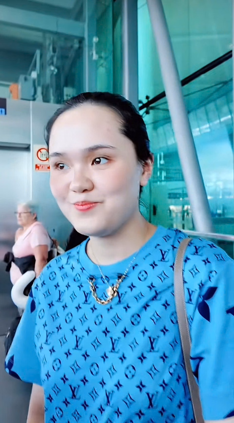 Vợ Duy Mạnh bị chính chị gái chê 