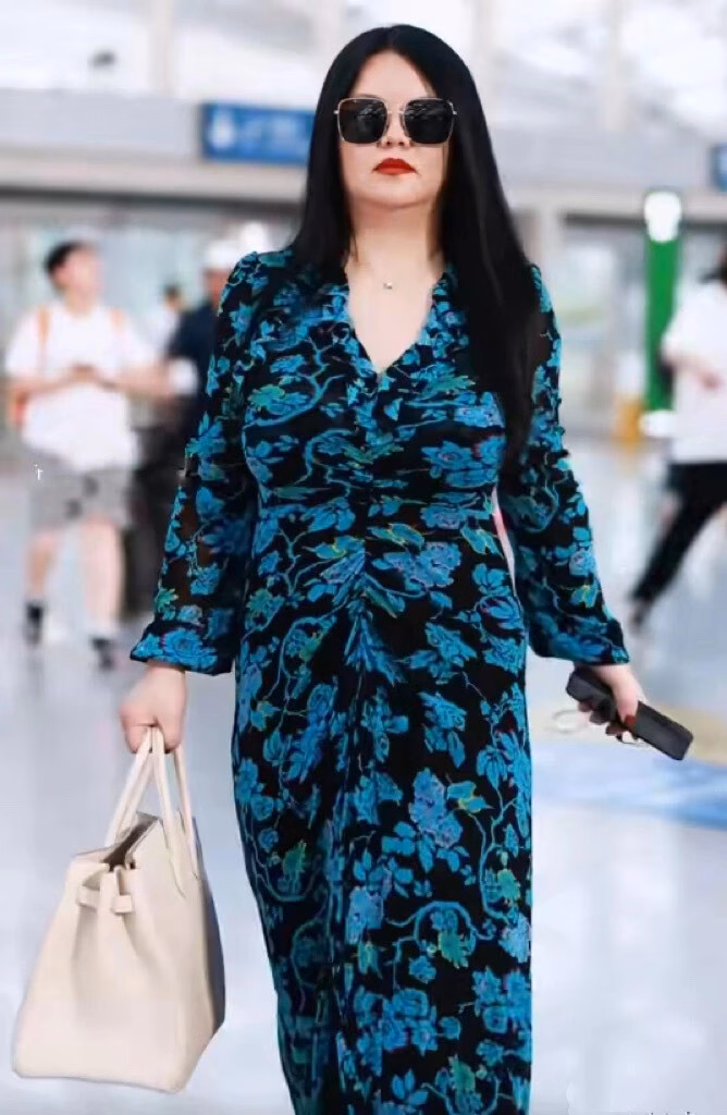 Gia đình hoa hậu Hong Kong Quách Khả Doanh du lịch Pháp cùng nhau. Ảnh: Instagram