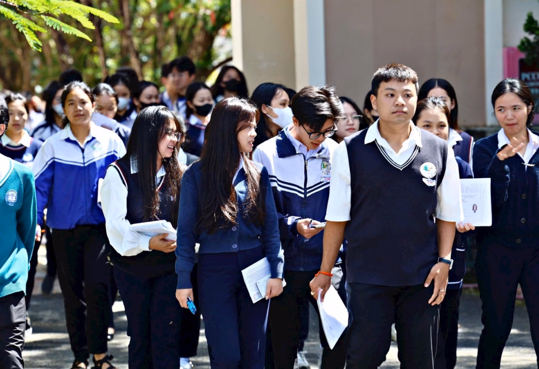 Bộ Giáo dục công bố điểm thi tốt nghiệp THPT năm 2022 Lâm Đồng xếp thứ 5/10 tỉnh, thành có nhiều điểm 10 nhất ở môn Công nghệ - Nông nghiệp (Ảnh: Chính Thành)