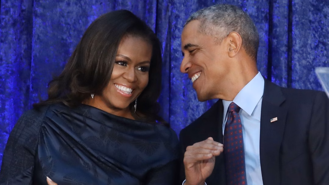 Căn phòng khách của Obama 20 năm trước – phong cách đang thịnh hành lại Protea Forest Green Rug