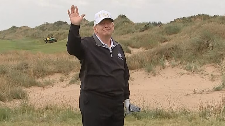 Diễn viên Brian Cox chỉ trích Donald Trump và bênh vực độc lập Scotland Trump responds to Sky question on Israel