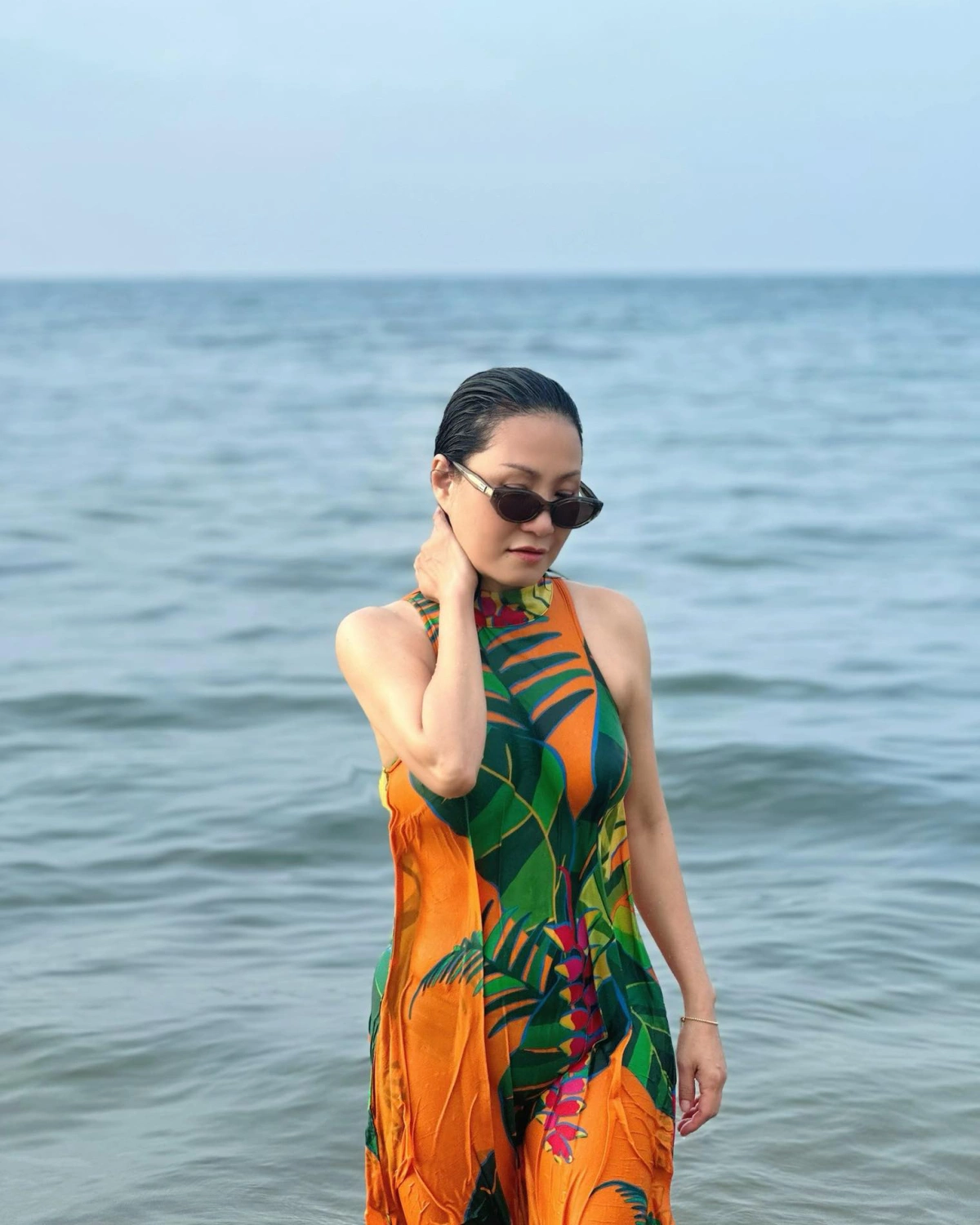 Hồng Đào U70 vẫn trẻ trung với bí quyết tập yoga và ăn uống lành mạnh