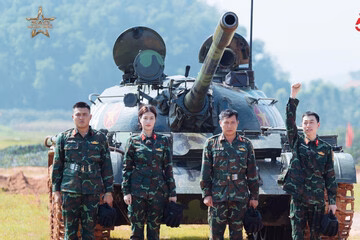 Cặp đôi 'chủ tịch - nàng thơ' đi chụp ảnh cưới, hé lộ thời gian tổ chức hôn lễ