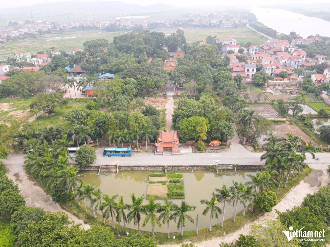 Quần thể di tích Yên Tử – Vĩnh Nghiêm – Côn Sơn, Kiếp Bạc được UNESCO công nhận là Di sản Thế giới Chùa Vĩnh Nghiêm (còn gọi là chùa Đức La) là một trong những ngôi chùa cổ nhất và có giá trị lịch sử, văn hóa, kiến trúc nghệ thuật đặc sắc nhất ở Việt Nam. Chùa tọa lạc tại thôn Quốc Khánh, xã Tân An, tỉnh Bắc Ninh.