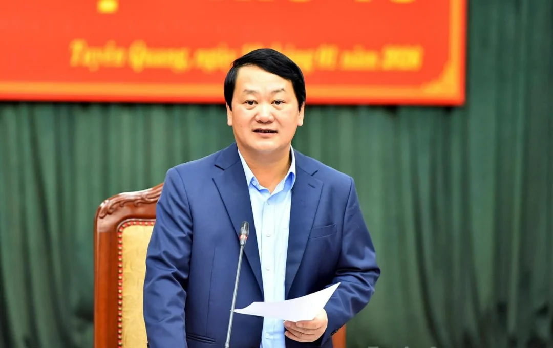 B&iacute; thư Tỉnh ủy Tuy&ecirc;n Quang Hầu A Lềnh ph&aacute;t biểu chỉ đạo tại phi&ecirc;n họp. Ảnh: Thanh Ph&uacute;c