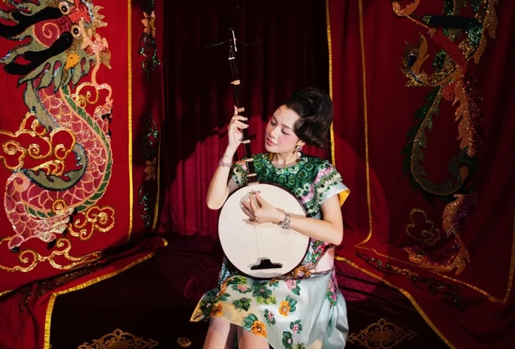 MV Trộm v&iacute;a tạo n&ecirc;n một bức tranh đa sắc về truyền thống Việt Nam