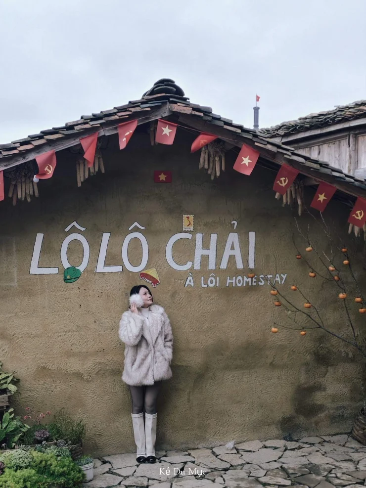 Check‑in tại Lô Lô Chải Du khách check‑in tại Lô Lô Chải, làng du lịch tốt nhất thế giới 2025