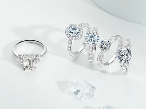 C&aacute;c kiểu d&aacute;ng nhẫn cầu h&ocirc;n 2026: Solitaire, Halo, Pav&eacute;