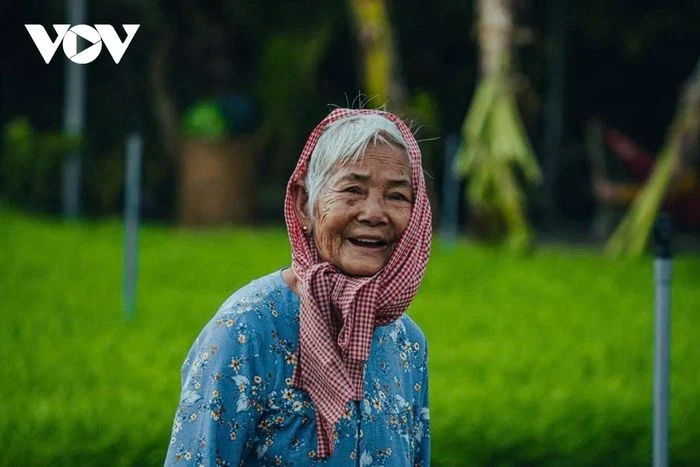 N&ocirc;ng d&acirc;n chia sẻ kinh nghiệm trồng hẹ