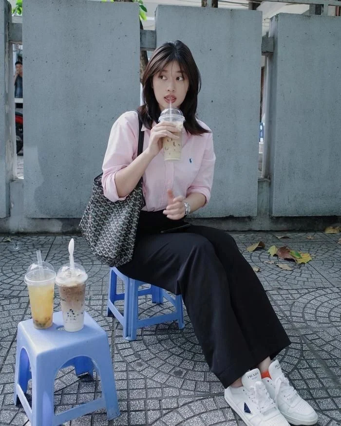 Thi&ecirc;n &Acirc;n phối t&uacute;i Goyard m&agrave;u đen