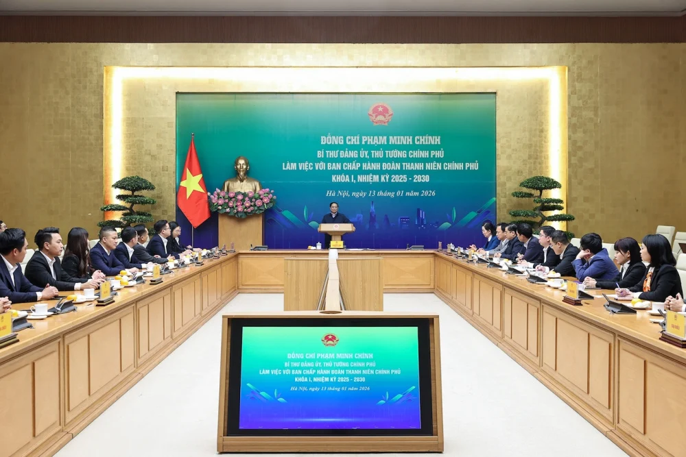 Phạm Minh Ch&iacute;nh, Ủy vi&ecirc;n Bộ Ch&iacute;nh trị, B&iacute; thư Đảng ủy, Thủ tướng Ch&iacute;nh phủ l&agrave;m việc với Ban Chấp h&agrave;nh Đo&agrave;n Thanh ni&ecirc;n Ch&iacute;nh phủ - Ảnh: VGP