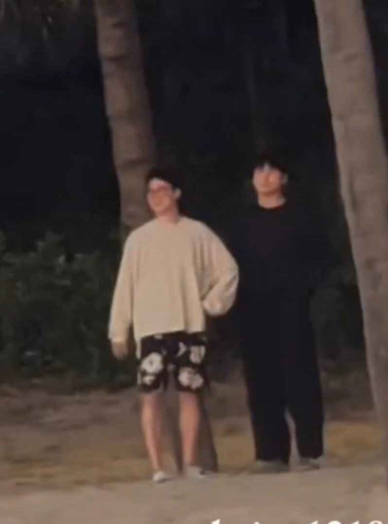 Jimin và Jungkook BTS ‘đổ bộ’ Đà Nẵng, visual ‘cưng nựng’ khiến dân địa phương tấm tắc khen ngợi Cặp trai đẹp BTS