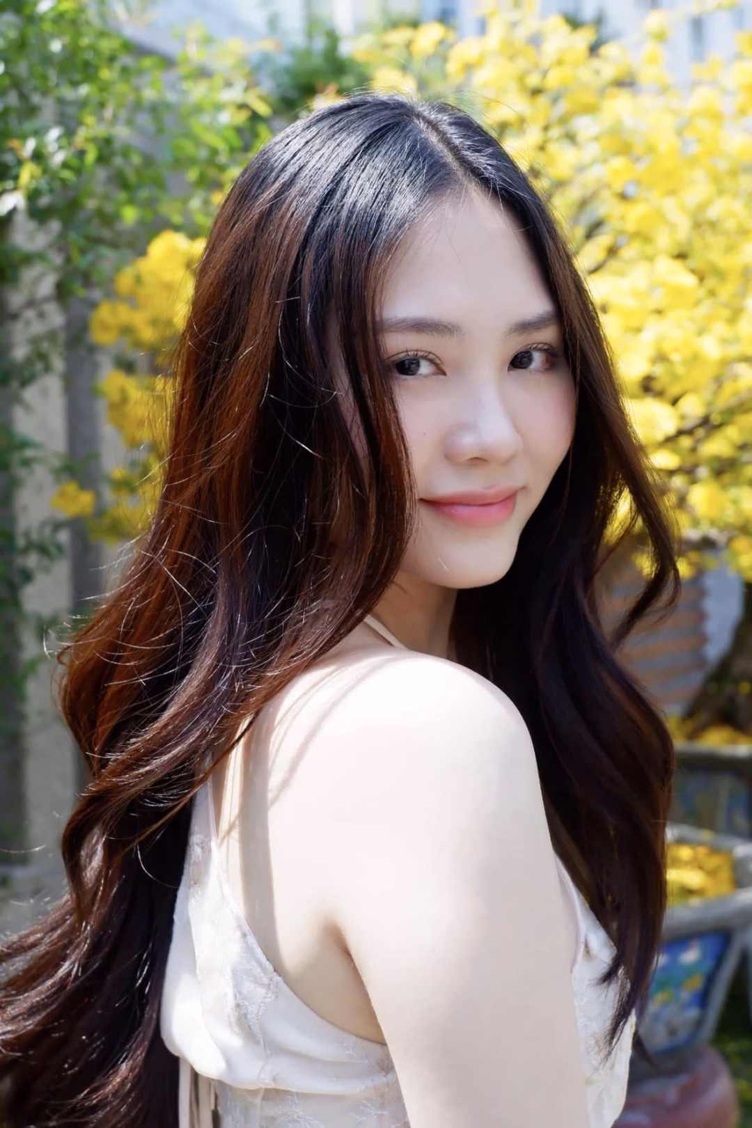 Mâu thuẫn với Phạm Kim Dung, Hoa hậu Mai Phương “cạch” Sen Vàng? Mai Phương đã 2 lần bị phớt lờ trong các hoạt động của Miss World Vietnam