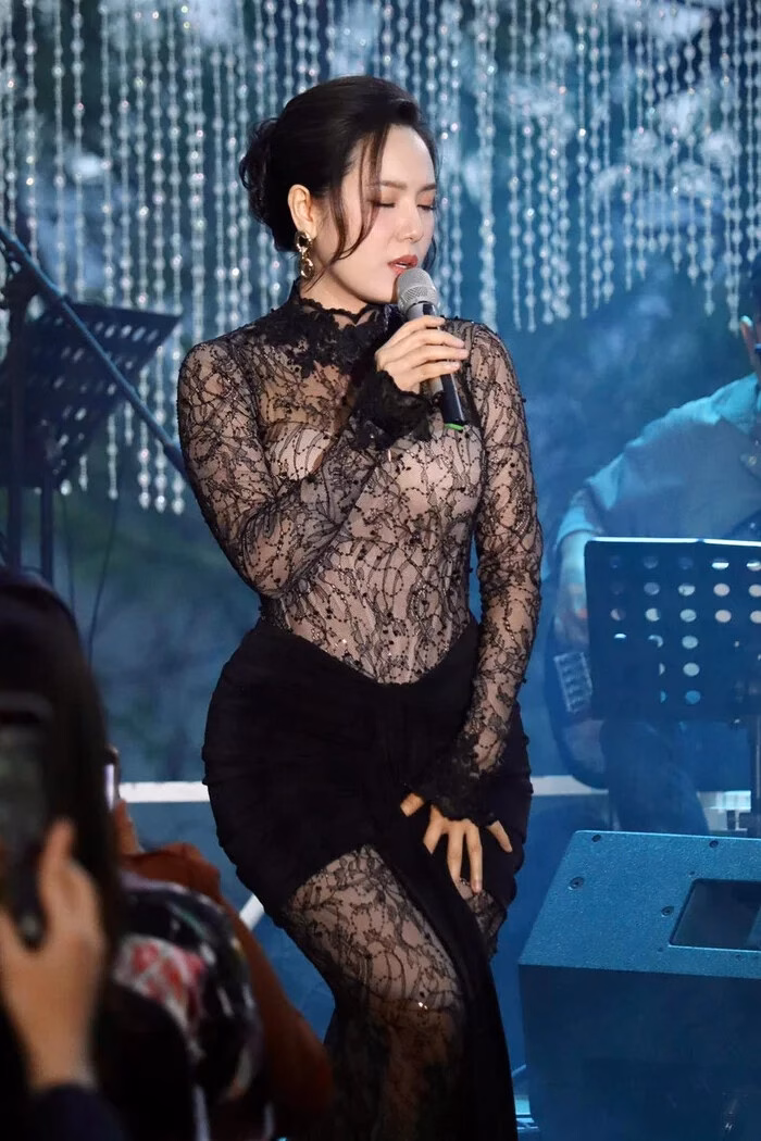 Giọng ca Phương Linh comeback sau thời gian ở ẩn
