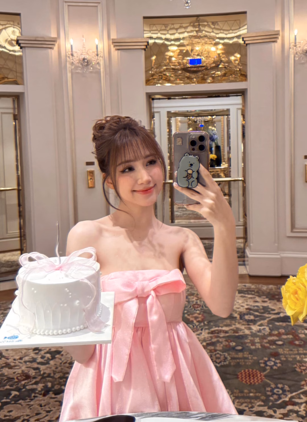 Nữ ca sĩ đơn thân trở thành minh tinh giàu có của showbiz Việt