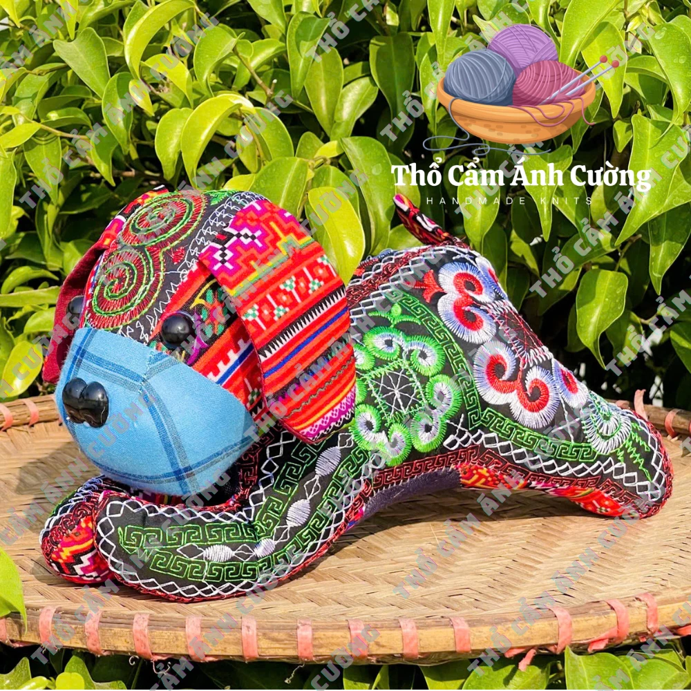 Làm thế nào để chọn thú nhồi bông cho bé mà không bị lỗi thời? Thổ cẩm Sapa có phải là lựa chọn tốt?