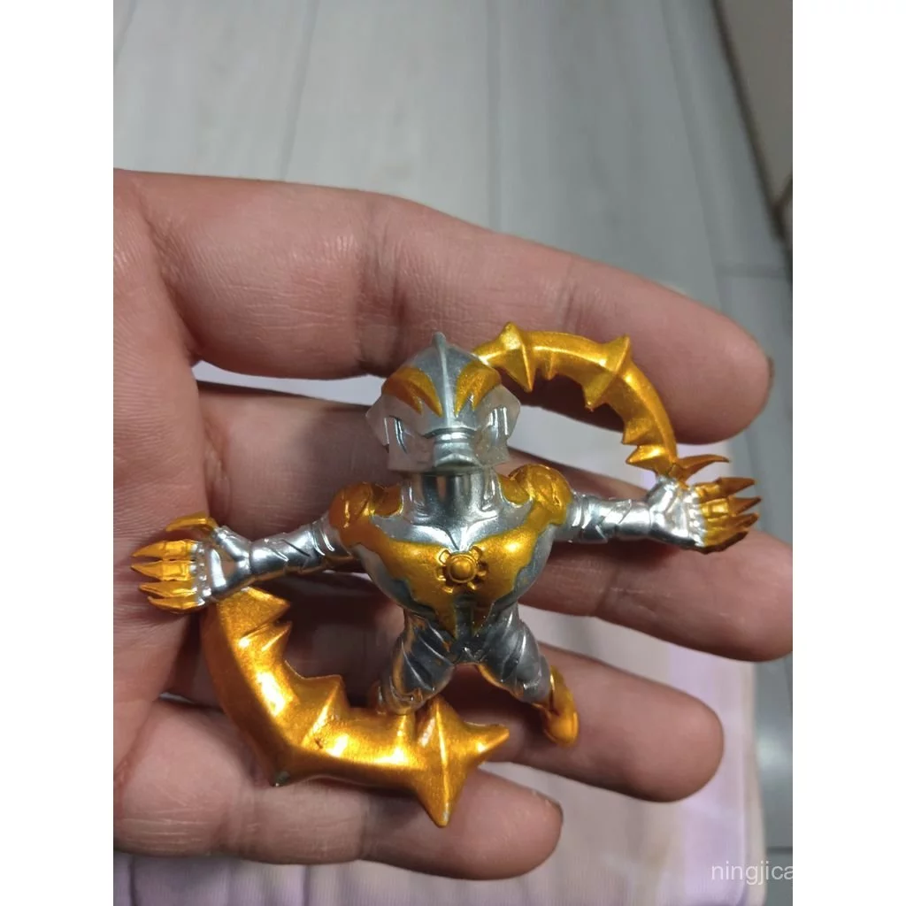 Làm thế nào để chọn thẻ tour búp bê cao su phù hợp cho bé mà không sợ bị lỗi thời?