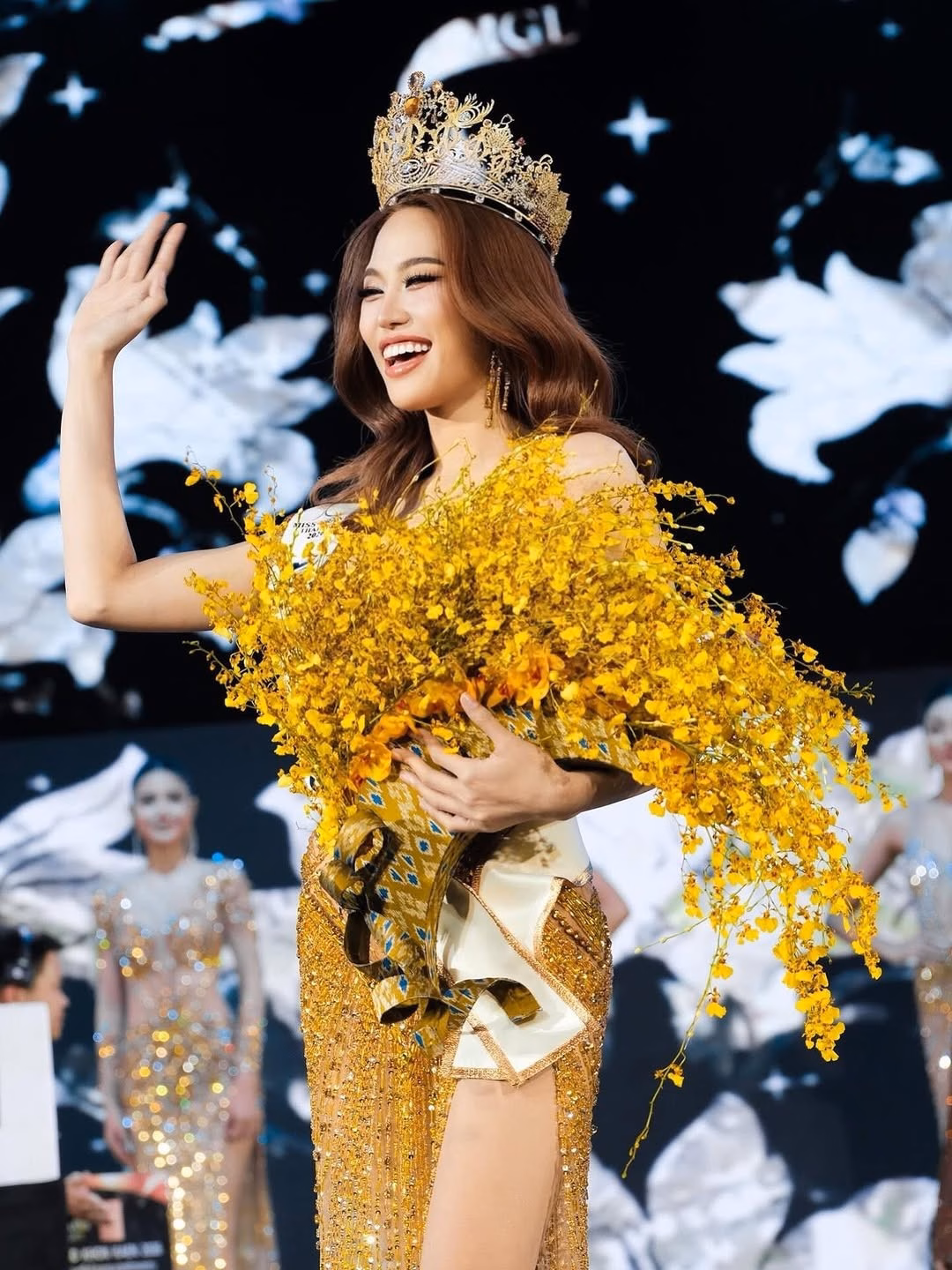 Hộp phiếu tr&ecirc;n s&acirc;n khấu Miss Grand Khon Kaen