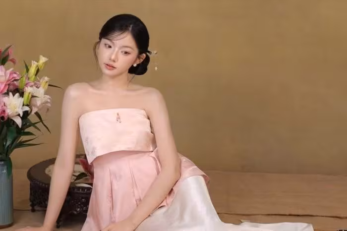 Quỳnh Trương “thần tiên” TikTok: Bộ ảnh pastel nhẹ nhàng mở ra phong cách thời trang mới