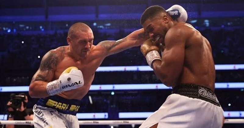 Usyk giành lại đai IBF, hạ knockout đối thủ Daniel Dubois