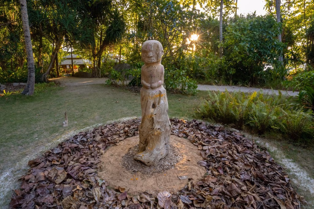 Nghệ sĩ thế giới đổ về hòn đảo riêng ở Indonesia để làm điều này Hòn đảo tuyệt đẹp tại Indonesia đang “gây sốt” với du khách - 5