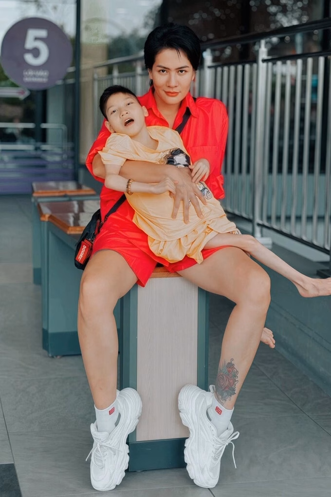 Sao Việt chia sẻ niềm vui và hoạt động cuối tuần