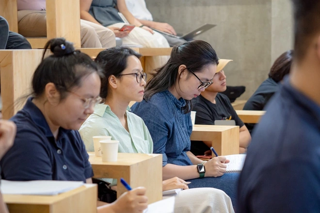 Nghịch cảnh đời sống biên kịch độc lập: Lao tâm huyết vào kịch bản nhưng khó nhận thù lao Góc khuất nghề biên kịch phim: Những 'rủi ro' của nghề biên kịch- Ảnh 3.
