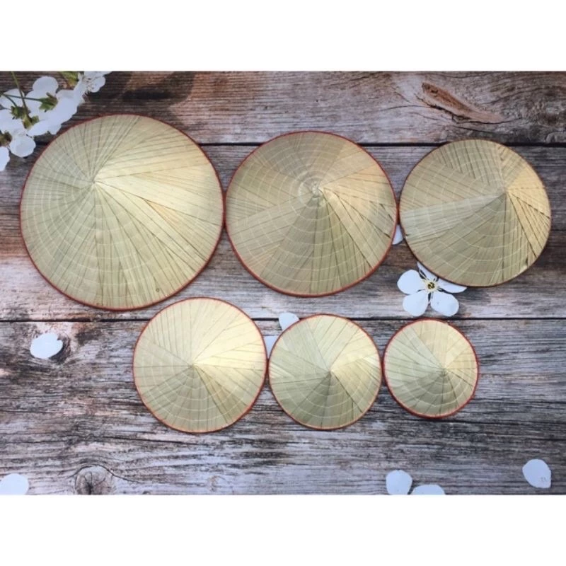 Làm thế nào để chọn nón lá trang trí phù hợp cho không gian Tết của bạn?