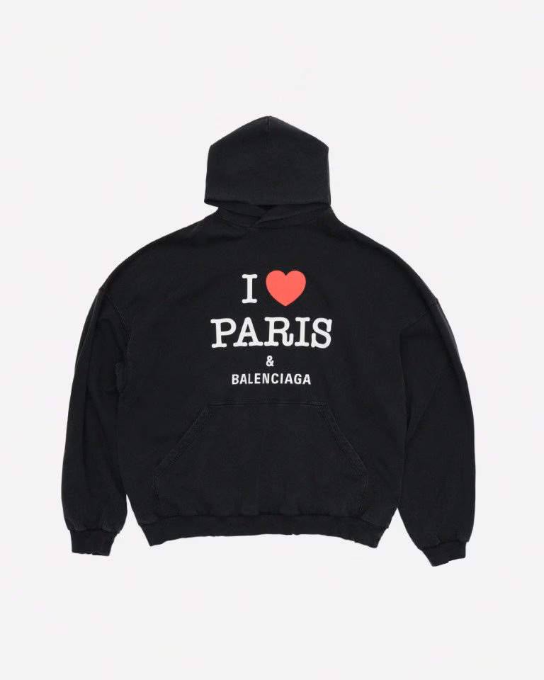 Balenciaga ra mắt d&ograve;ng sản phẩm qu&agrave; lưu niệm m&ugrave;a h&egrave; v&agrave; đồ d&ugrave;ng thời tiết - 3