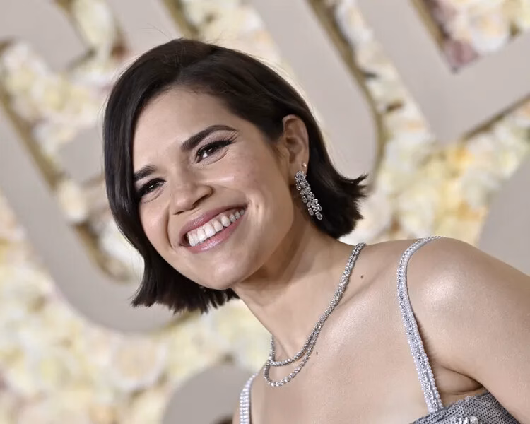 Bí quyết tạo kiểu tóc lật chuẩn sao Hàn tại nhà