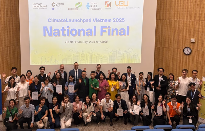 Ba đội khởi nghiệp xanh Việt Nam lên đường chinh phục chung kết ClimateLaunchpad thế giới Cuộc thi thu hút 10 đội thi với các ý tưởng xanh, thân thiện với môi trường
