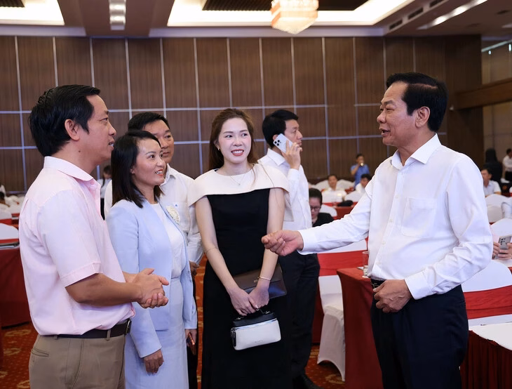 Ngay sau hợp nhất, lãnh đạo Cần Thơ họp mặt doanh nghiệp nghe phản ảnh, hiến kế - Ảnh 4.
