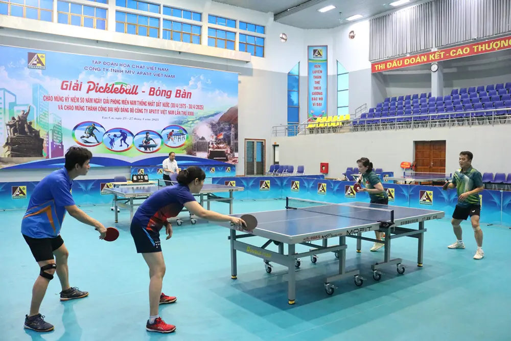 Đoàn Công nhân Công ty Apatit Việt Nam: Chăm lo cho người lao động từ cái nhỏ nhất Công ty Apatit Việt Nam chăm lo đời sống cả vật chất và tinh thần cho người lao động