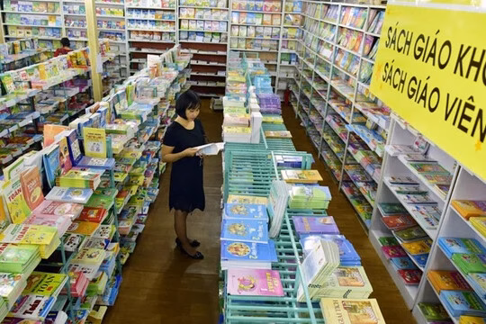 Rapper bị bắt vì ma túy: Quản chặt văn hóa thần tượng để bảo vệ giới trẻ