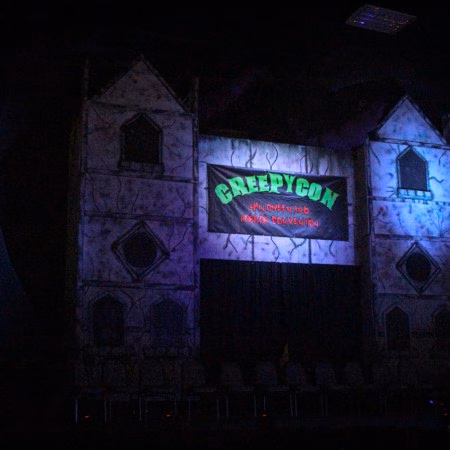 Cửa hàng làm đẹp Amulet Parlor – Không gian chăm sóc vẻ đẹp bền vững mới tại Hà Nội Main Stage, CreepyCon, August 2025