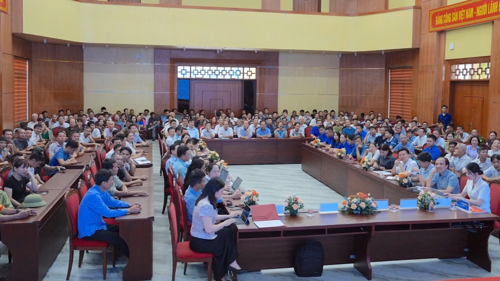 Toàn cảnh hội nghị